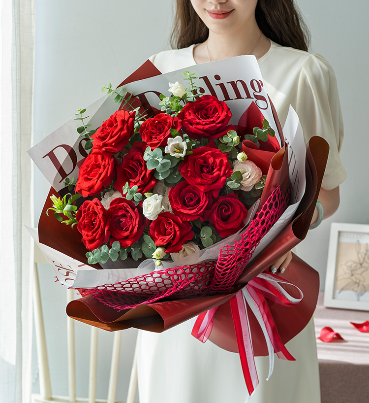 银川和老婆在一起的第10年，生日纪念日应该送什么花？